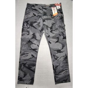 Wrangler Men's Black and Gray Camo Cargo Pants